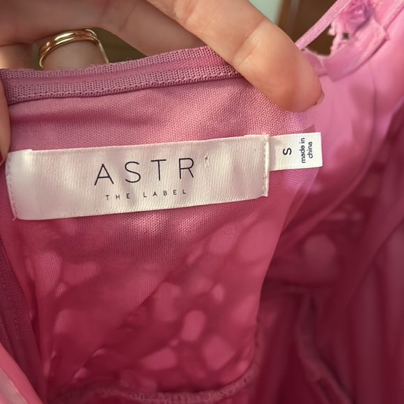 Pink Lace Midi Astr The Label Dress - Picture 5 of 6